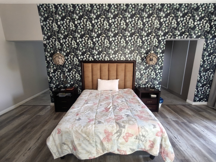 7 Bedroom Property for Sale in Wigwam North West